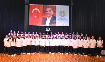 Selçuk Üniversitesi Hemşirelik Fakültesi Üniforma Giyme Töreni yapıldı
